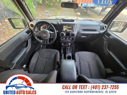 Used 2017 Jeep Wrangler Unlimited Sport AWD/4WD image 15