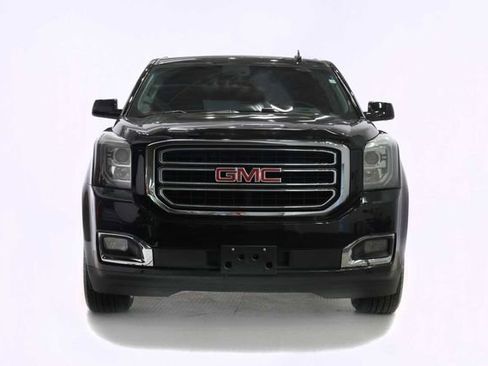 Used 2020 GMC Yukon XL SLT w/ Open Road Package image 3