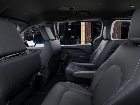 New 2026 Chrysler Pacifica Select FWD image 23