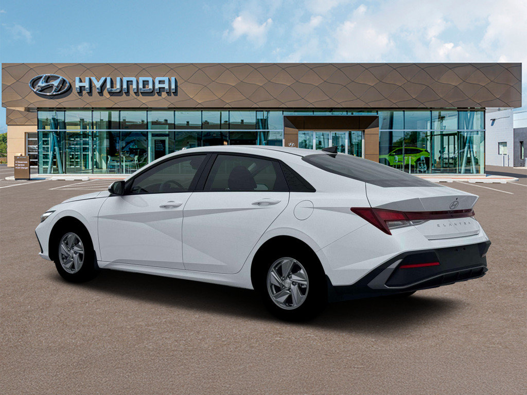 New 2026 Hyundai Elantra SE FWD image 5