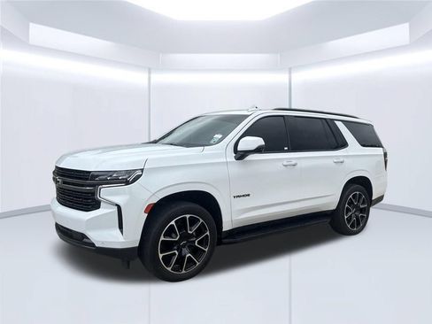 Used 2021 Chevrolet Tahoe RST w/ Luxury Package RWD image 2