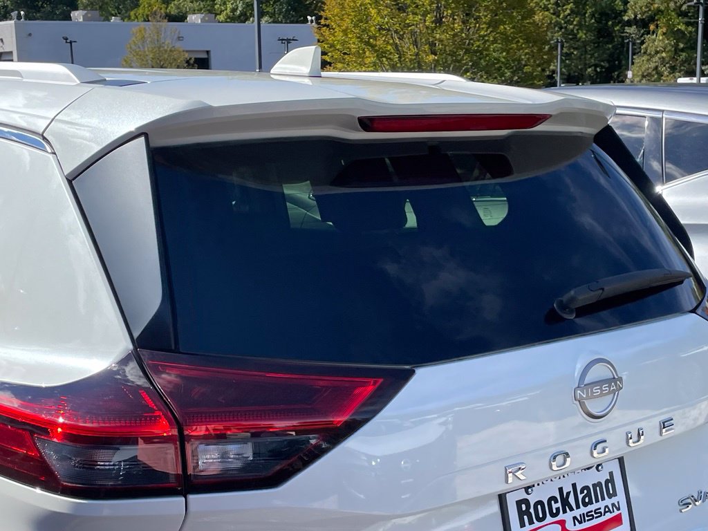 Certified 2023 Nissan Rogue SV w/ SV Premium B Package AWD/4WD image 32