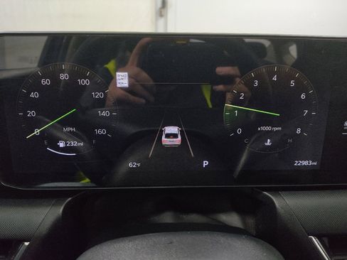 Used 2025 Kia K4 EX image 23