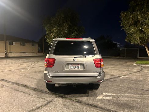 Used 2001 Toyota Sequoia SR5 image 4
