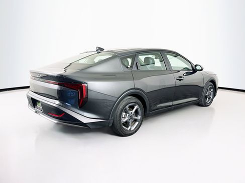 Used 2025 Kia K4 LXS image 9