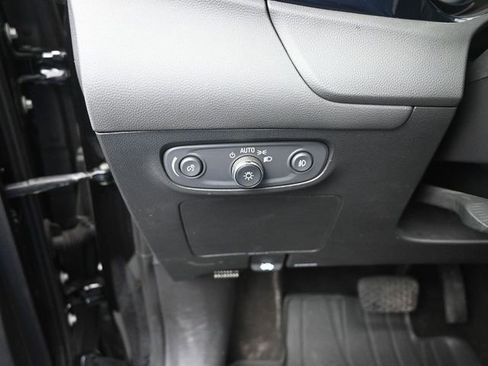 Used 2023 Buick Encore GX Select image 33