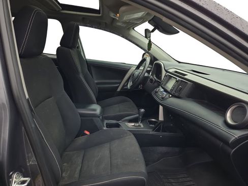 Used 2018 Toyota RAV4 XLE image 15