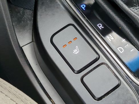 Used 2018 Hyundai Santa Fe Sport w/ 2.4L Value Package 02 FWD image 31