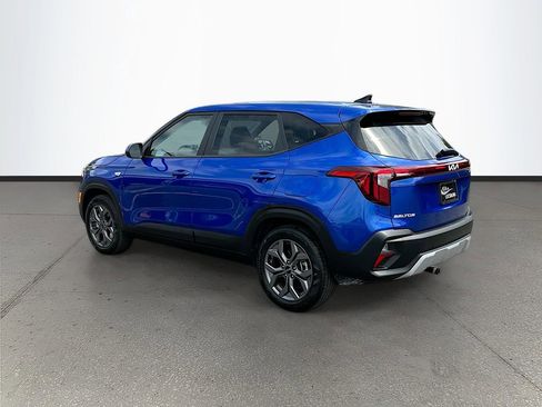 Certified 2024 Kia Seltos LX AWD/4WD image 5