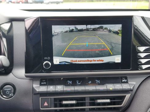 Used 2025 Toyota Camry LE FWD image 21
