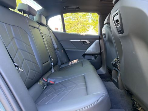 Used 2025 BMW 530i xDrive w/ Premium Package AWD/4WD image 30
