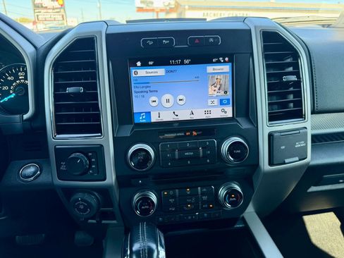 Used 2018 Ford F150 Lariat w/ Equipment Group 502A Luxury AWD/4WD image 12