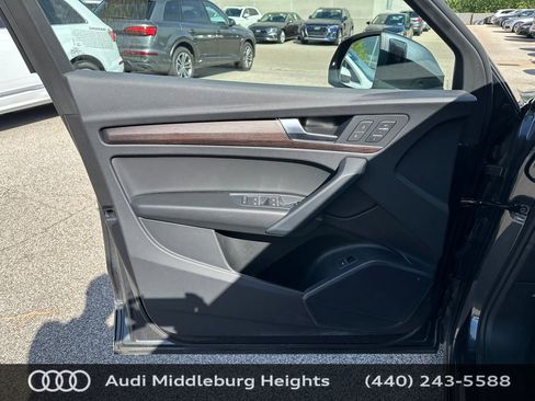 Used 2023 Audi Q5 2.0T Premium w/ Convenience Package AWD/4WD image 15