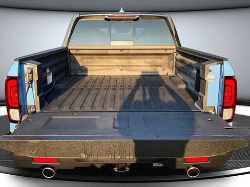 Used 2025 Honda Ridgeline TrailSport image 9
