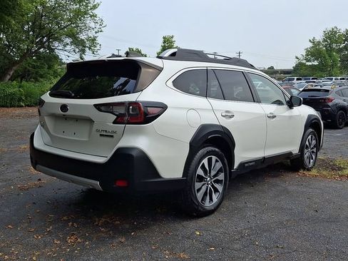 Certified 2023 Subaru Outback Touring AWD/4WD image 8