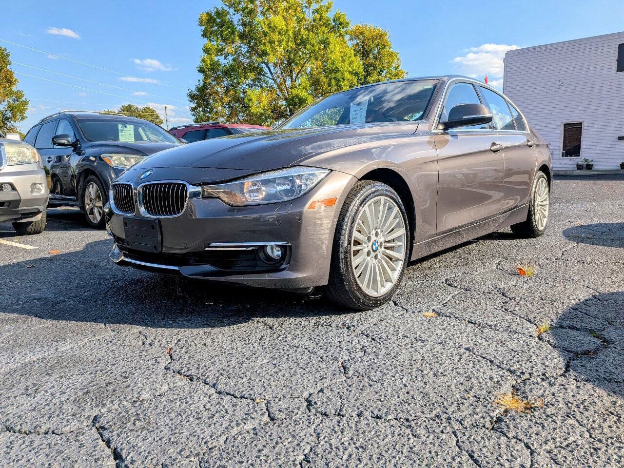 Used 2013 BMW 328i xDrive Sedan AWD/4WD image 4
