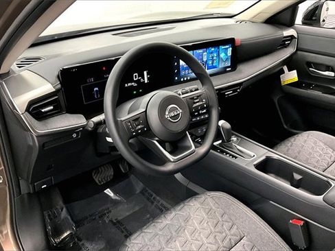 New 2026 Nissan Kicks SV image 6