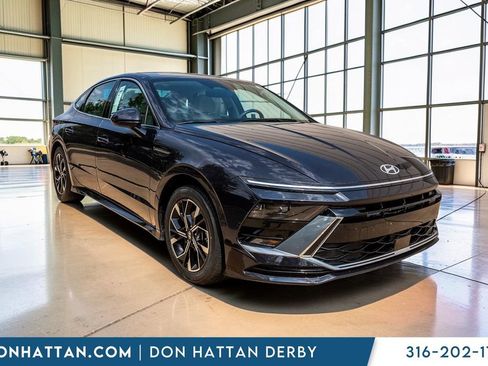 Used 2025 Hyundai Sonata SEL FWD image 31