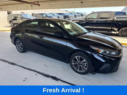 Used 2024 Kia Forte LXS FWD image 14