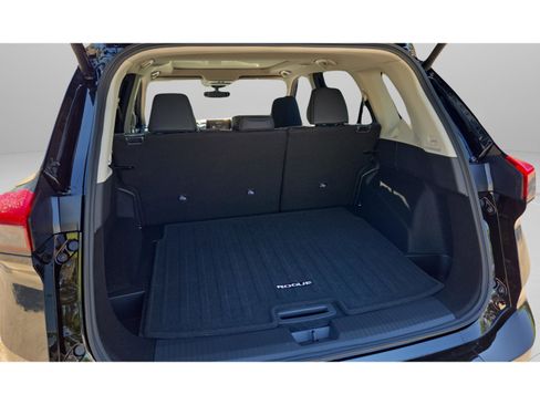 New 2026 Nissan Rogue SV FWD image 13