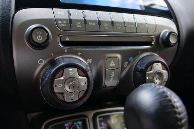 Used 2010 Chevrolet Camaro SS RWD image 20