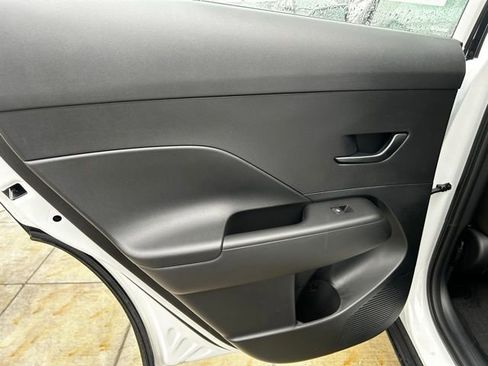 New 2026 Hyundai Kona SE AWD/4WD image 6