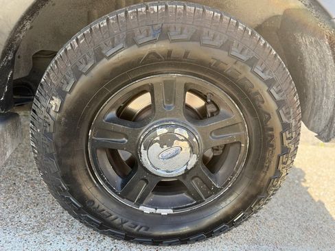 Used 2004 Ford Expedition Eddie Bauer image 25