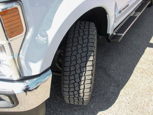 Used 2020 Ford F250 Lariat w/ Lariat Value Package AWD/4WD image 43
