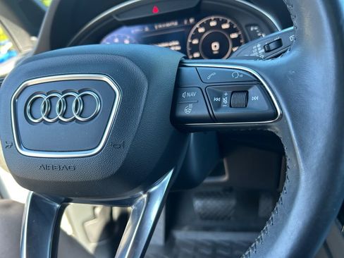 Used 2018 Audi Q7 3.0T Premium Plus w/ Premium Plus Package AWD/4WD image 16