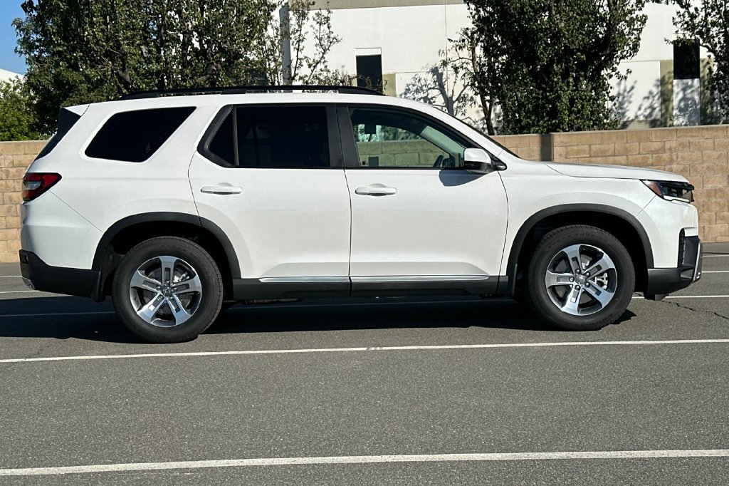 New 2026 Honda Pilot EX-L image 3