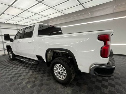 Used 2022 Chevrolet Silverado 2500 LT image 19