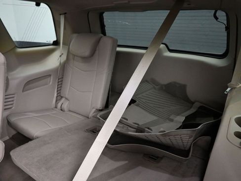 Used 2020 Cadillac Escalade Luxury w/ Escalade Sport Edition image 22