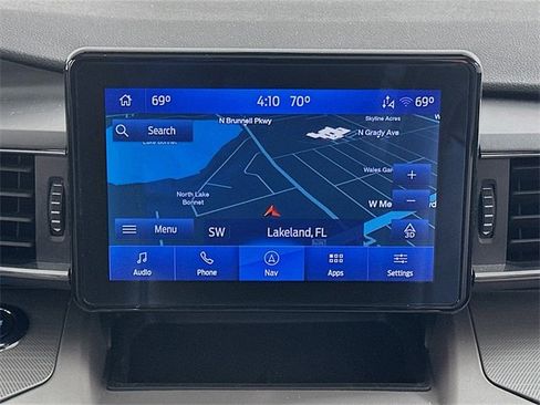 Used 2022 Ford Explorer XLT w/ Equipment Group 202A image 17