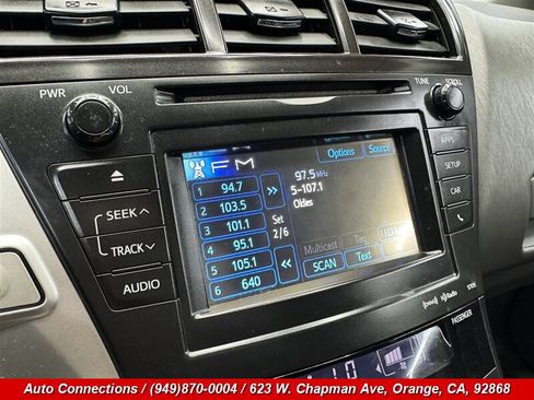 Used 2014 Toyota Prius V Three FWD image 18