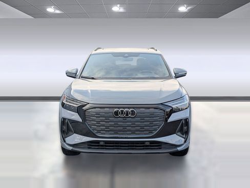 Used 2024 Audi Q4 e-tron Prestige w/ Black Optic Package image 6