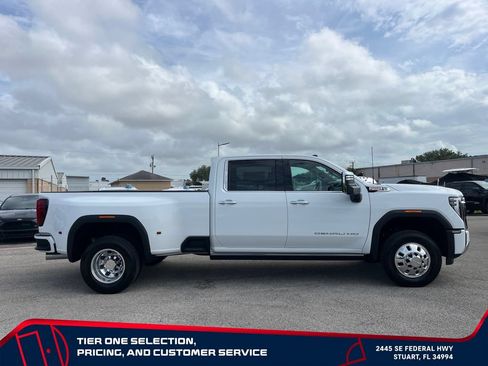 New 2026 GMC Sierra 3500 Denali w/ Denali Reserve Package AWD/4WD image 8