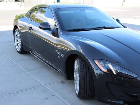 Used 2013 Maserati GranTurismo Sport RWD image 11