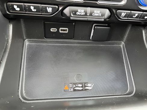 Certified 2023 GMC Yukon SLT AWD/4WD image 21