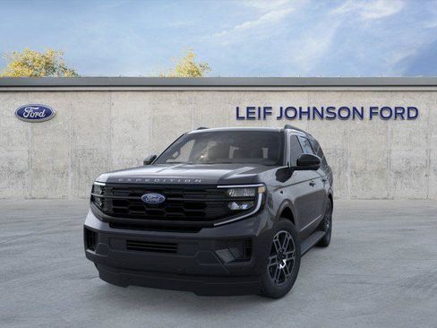 New 2025 Ford Expedition Active RWD image 2