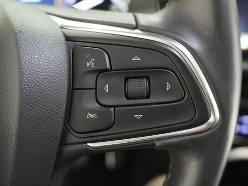 Used 2022 Buick Envision Essence w/ Sport Touring Package FWD image 10