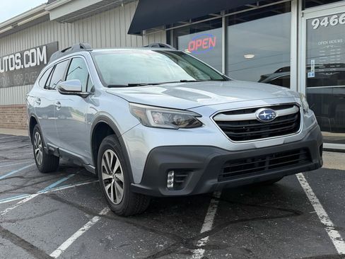 Used 2022 Subaru Outback Premium AWD/4WD image 6