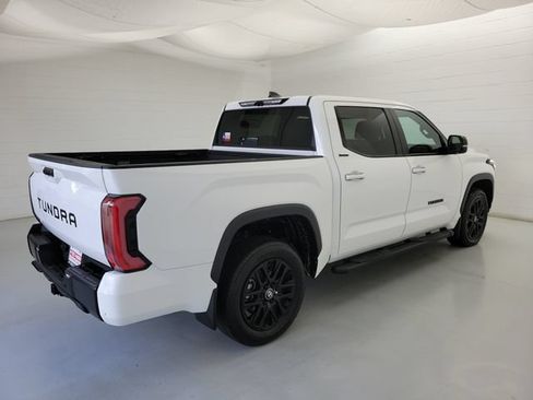 Used 2026 Toyota Tundra Limited AWD/4WD image 5