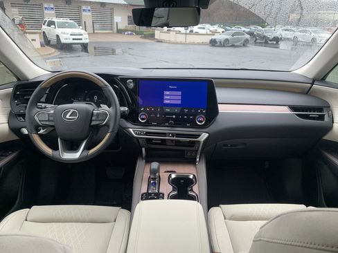 Used 2026 Lexus RX 450h AWD w/ Convenience Package image 30