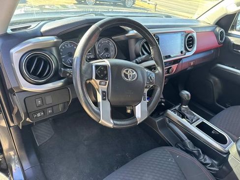 Used 2022 Toyota Tacoma SR5 image 22