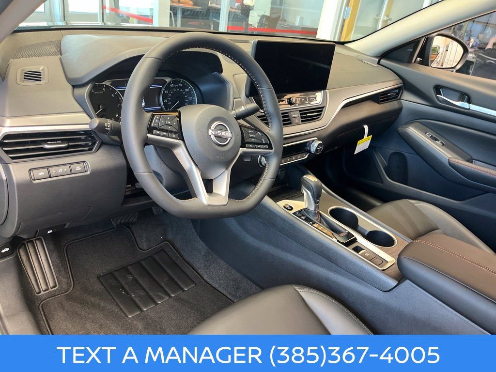 New 2026 Nissan Altima 2.5 SR AWD/4WD image 12