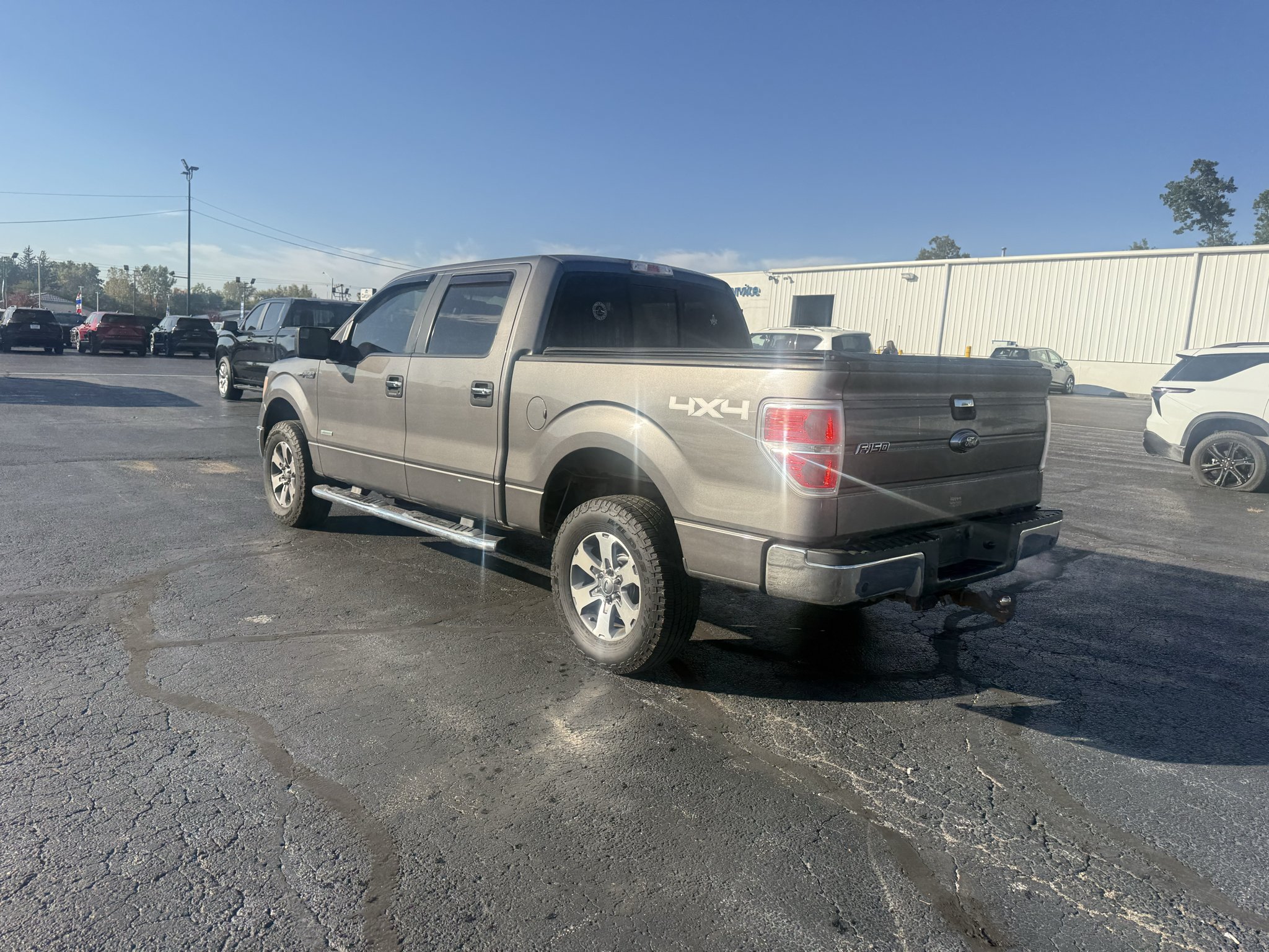 Used 2014 Ford F150 XLT w/ Equipment Group 302A Luxury AWD/4WD image 4