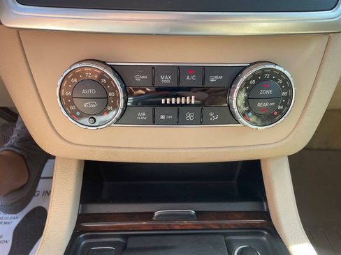 Used 2016 Mercedes-Benz GL 550 4MATIC image 29