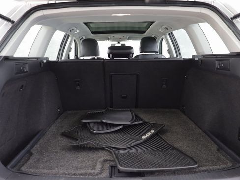 Used 2016 Volkswagen Golf SE image 17