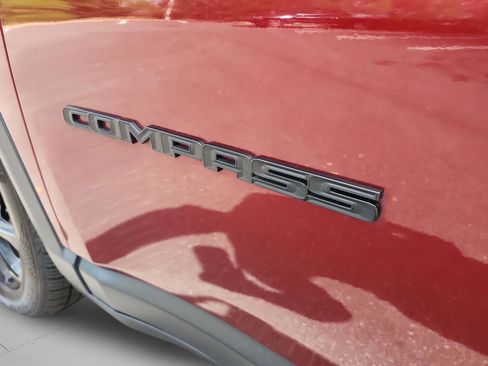 Used 2022 Jeep Compass Altitude AWD/4WD image 27