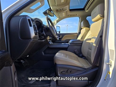 Used 2019 GMC Sierra 3500 Denali w/ Duramax Plus Package image 9